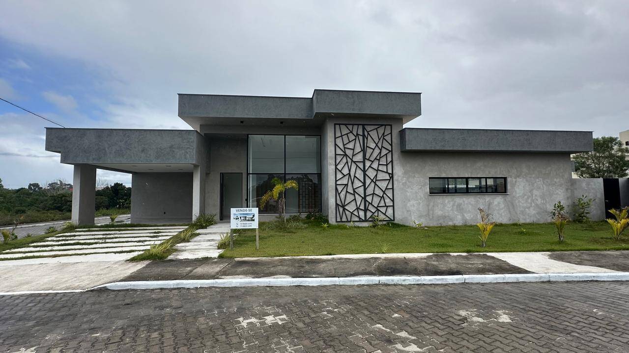 Casa de alto padrão em condomínio fechado