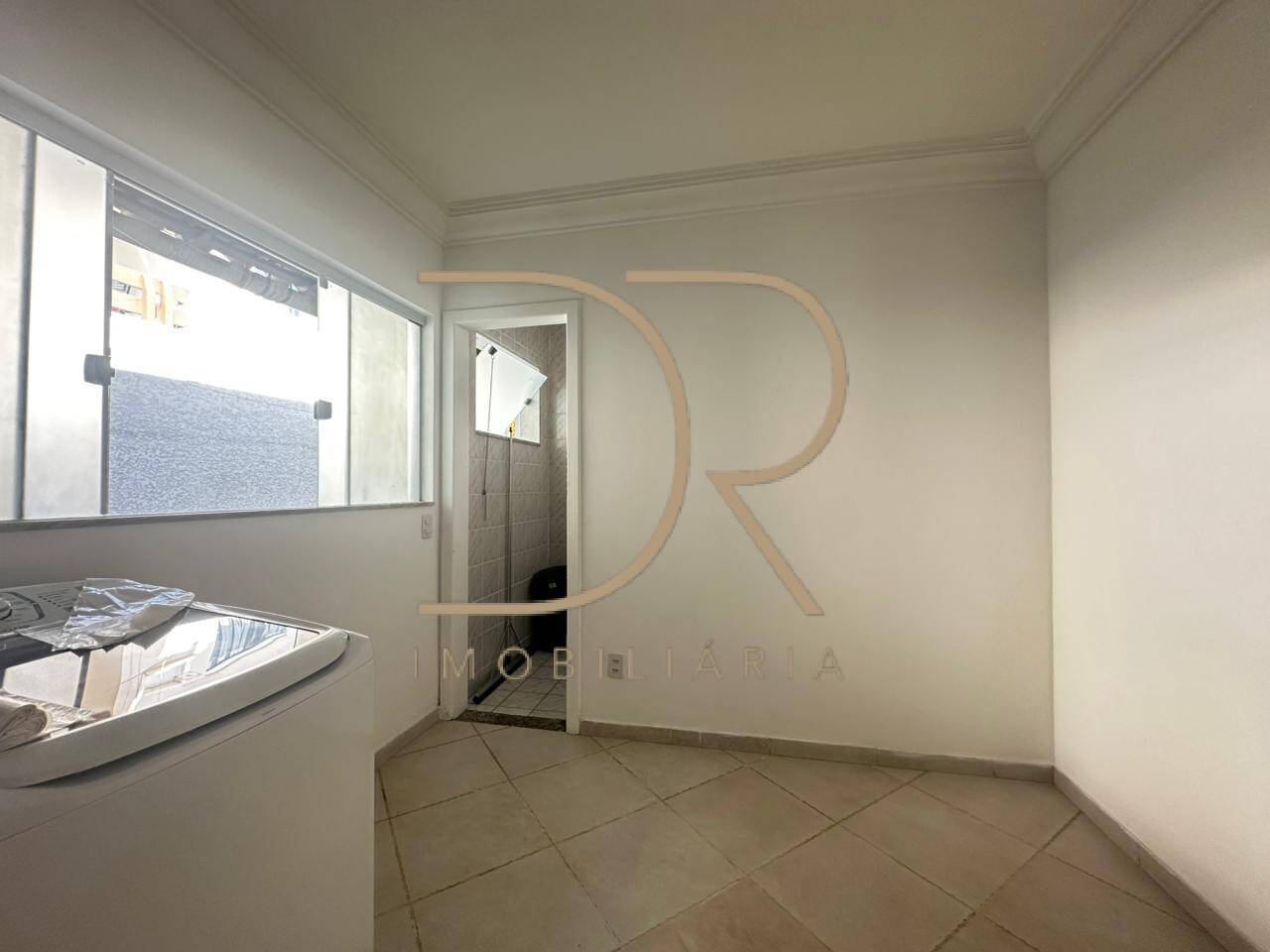 Casa, 4 quartos, 250 m² - Foto 11