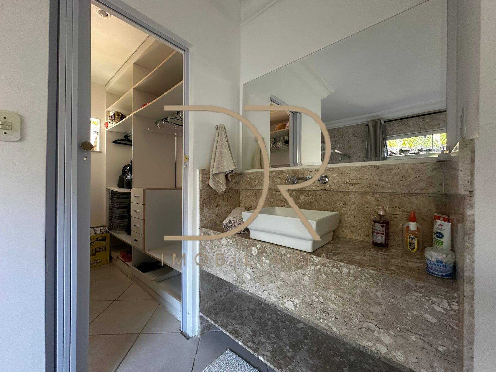 Casa, 4 quartos, 250 m² - Foto 35