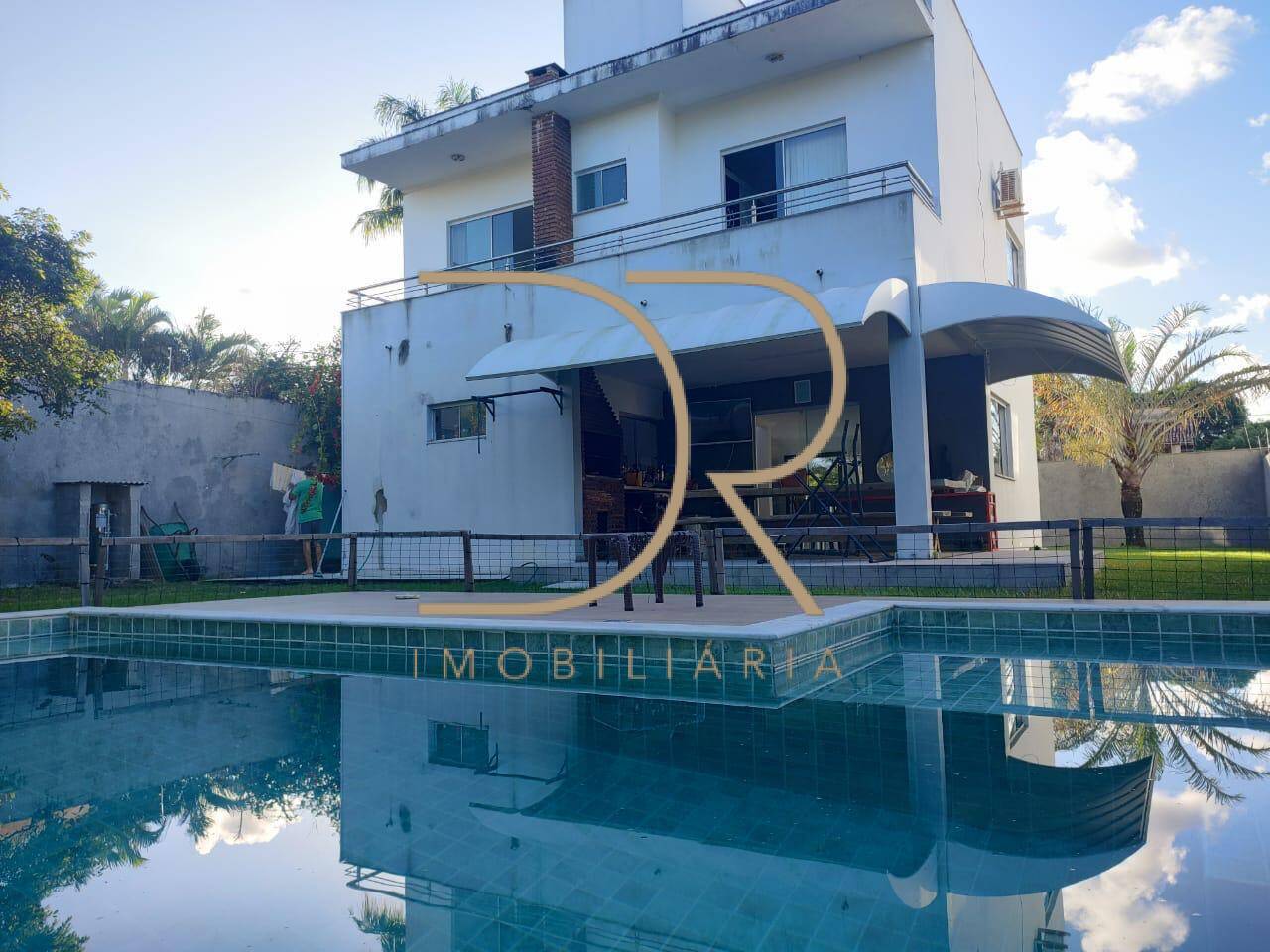 Casa Duplex com 3 Quartos na Orla de Porto Seguro – Village II