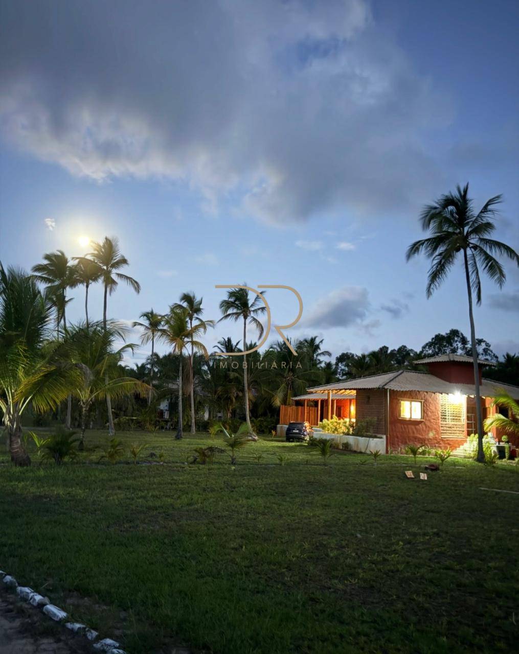 Casa pé na areia em condomínio fechado Guaiu